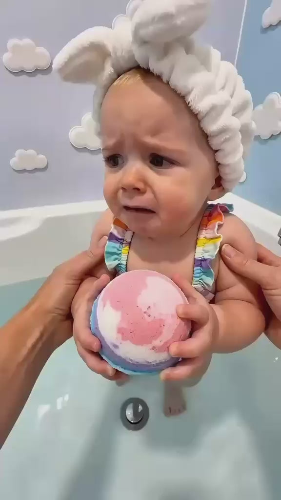 Bath Bombs for Kids with Surprise Inside, 15 Pack Kids Bath Bombs Gift Set, Natural Organic Kids Bubble Bath Fizzy with Bath Toy